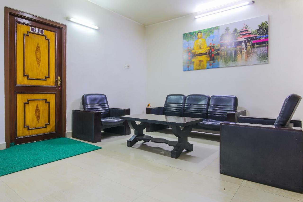 Oyo 358 Hotel Rose Star Катманду Экстерьер фото