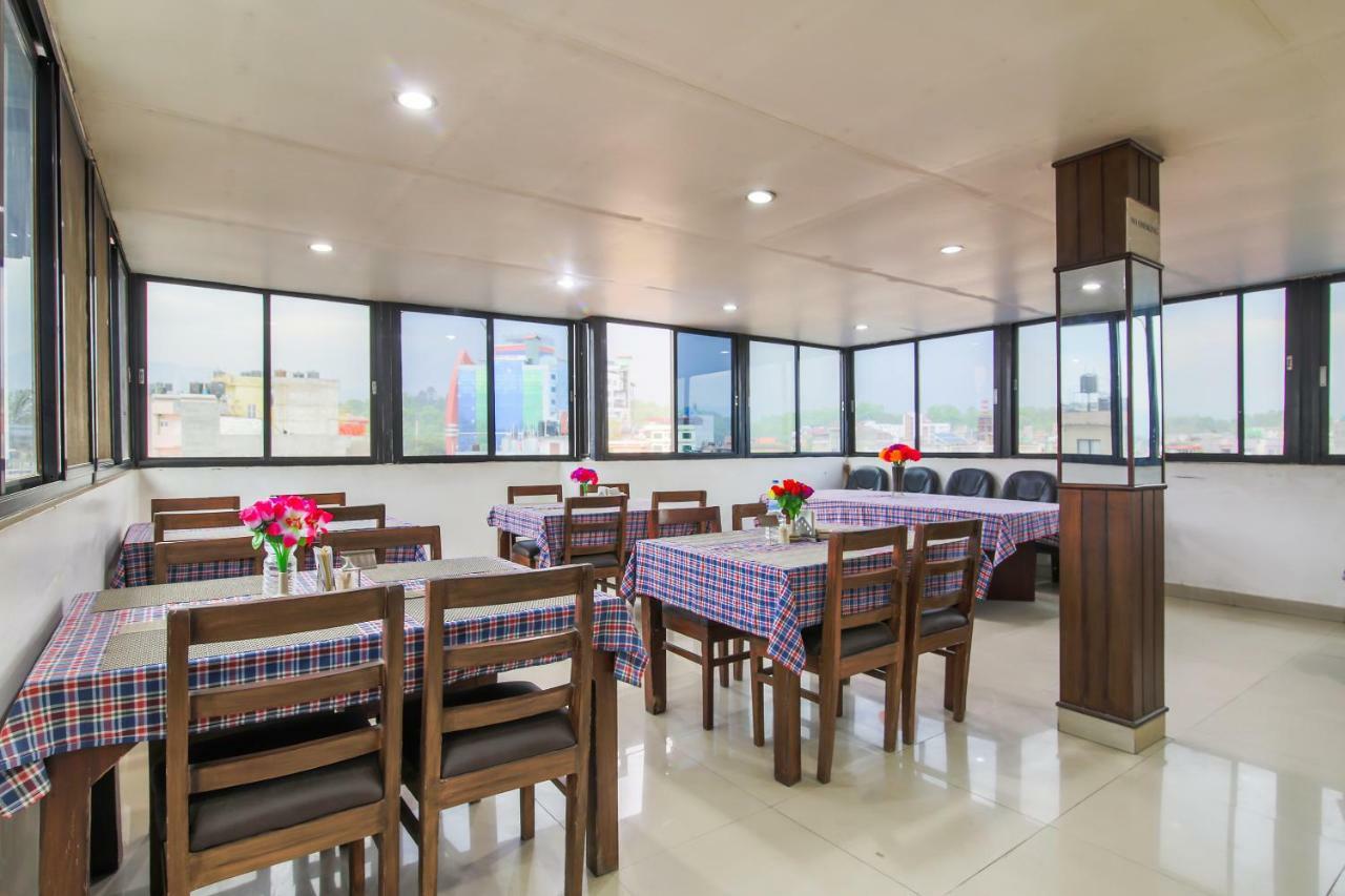 Oyo 358 Hotel Rose Star Катманду Экстерьер фото