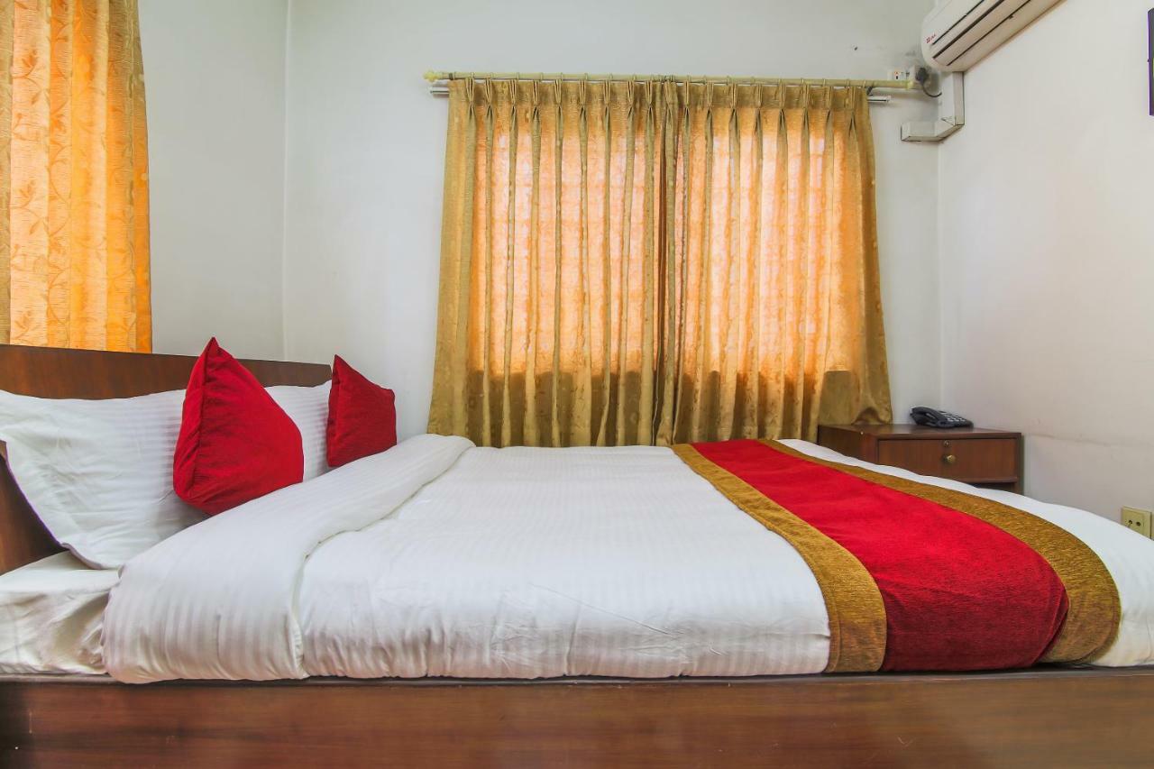 Oyo 358 Hotel Rose Star Катманду Экстерьер фото