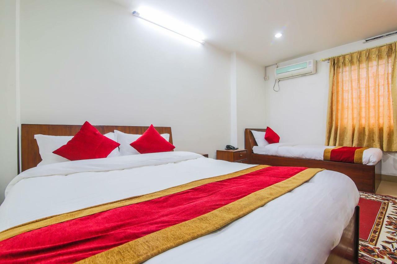 Oyo 358 Hotel Rose Star Катманду Экстерьер фото