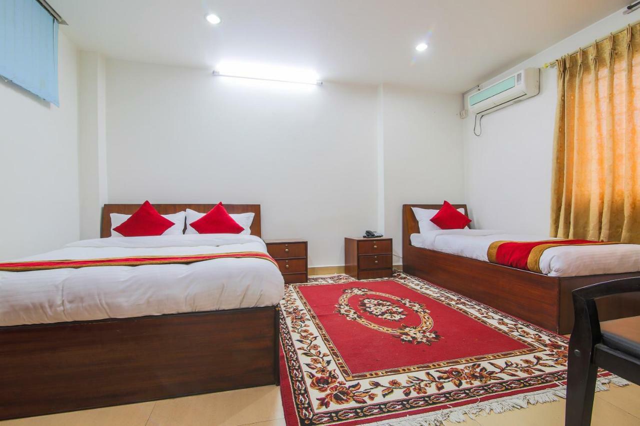 Oyo 358 Hotel Rose Star Катманду Экстерьер фото