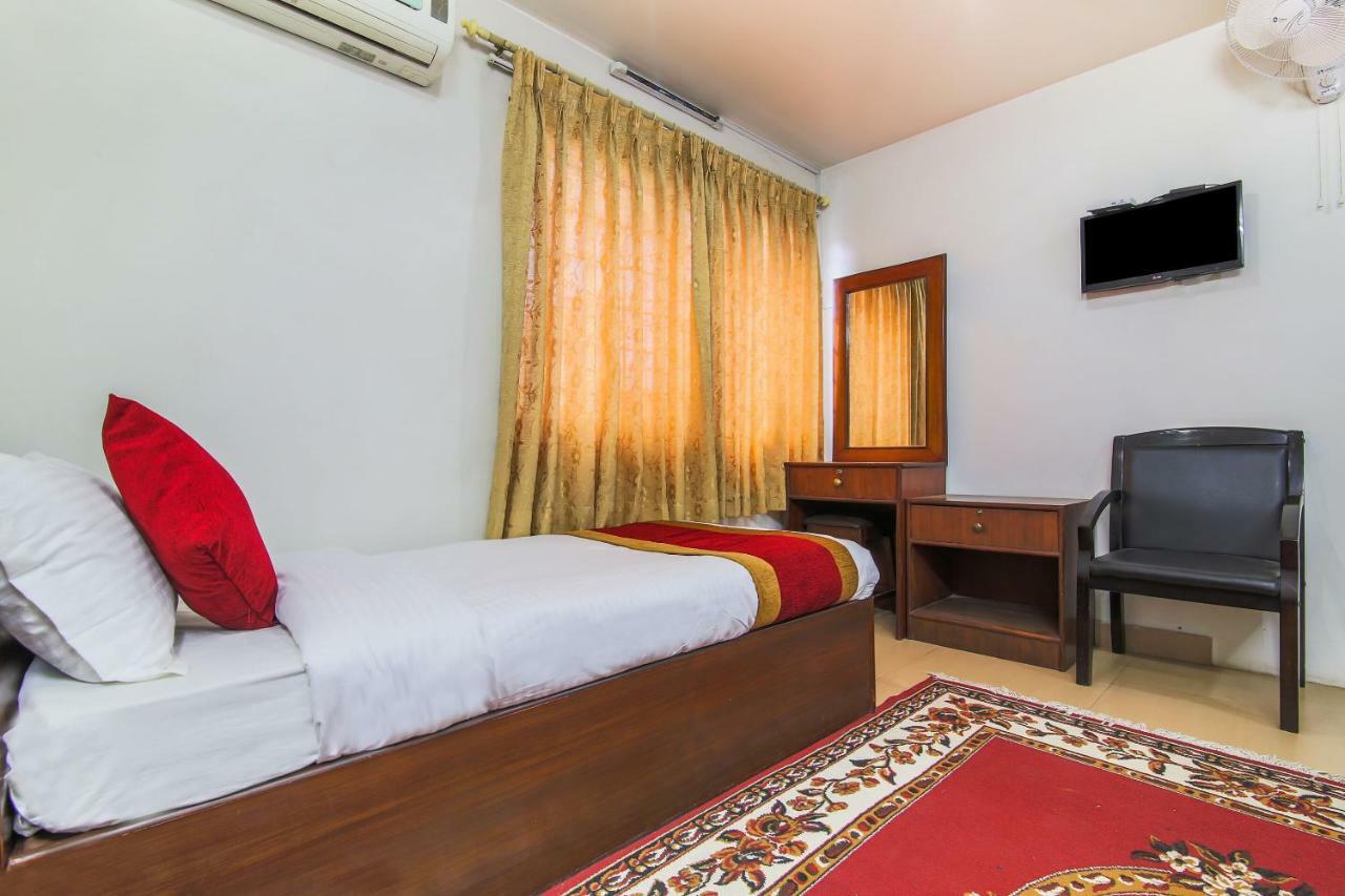 Oyo 358 Hotel Rose Star Катманду Экстерьер фото